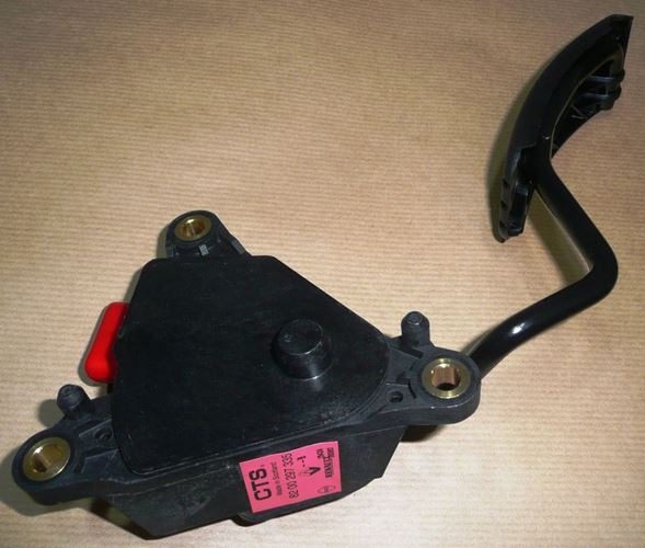 Potencjometr pedału gazu Renault Clio III