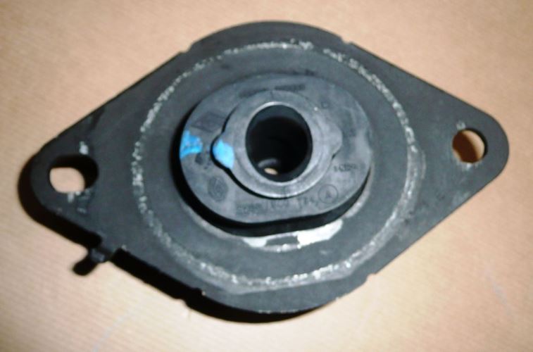 Poduszka skrzyni biegów Renault Avantime HUT 585