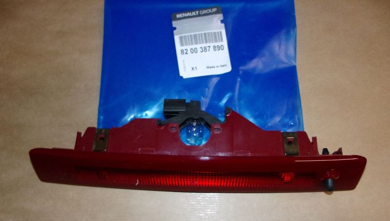 Lampa stopu Renault Twingo II