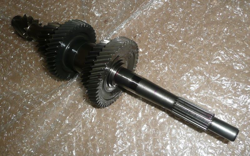 Wałek główny skrzyni Renault Master II