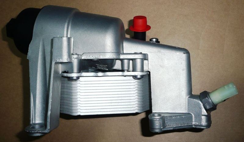 Wspornik filtra oleju Renault Master 2.5 Dci