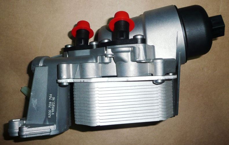 Wspornik filtra oleju Renault Master 2.5 Dci