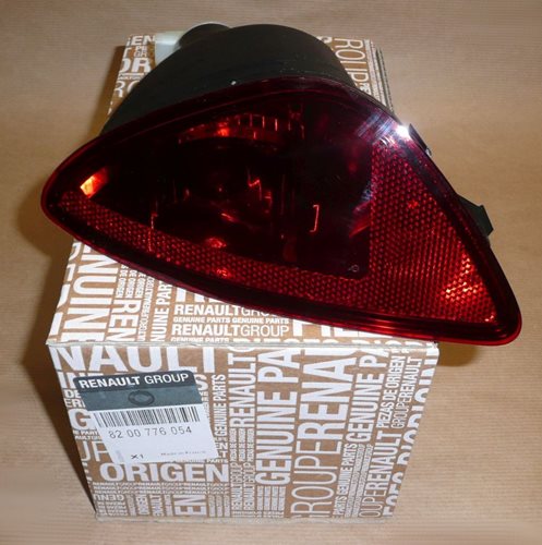 Lampa przeciwmgłowa Renault Clio III tył prawa