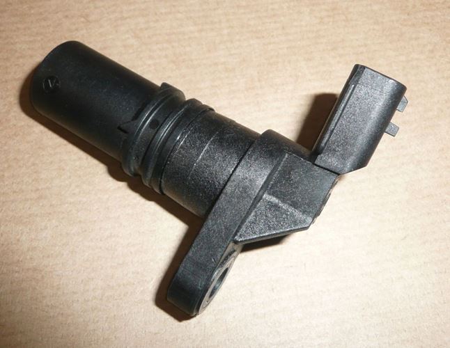 Czujnik położenia wału korbowego Renault Clio III 1.5 Dci