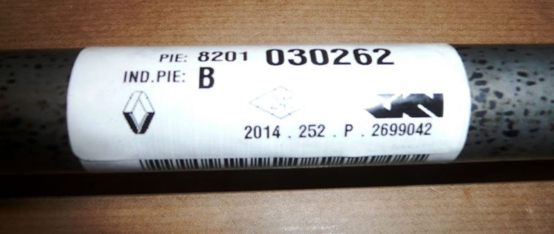Półoś napędowa Renault Megane III 2.0 16V 09> prawa
