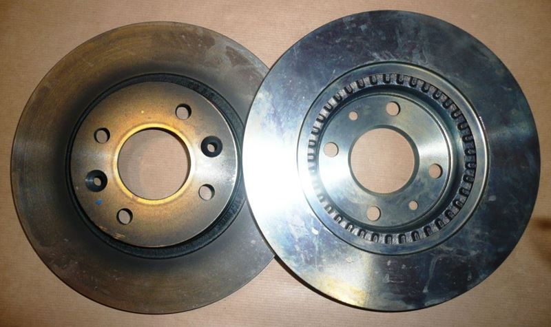 Tarcza hamulcowa komplet Renault Kangoo Dacia Logan przód