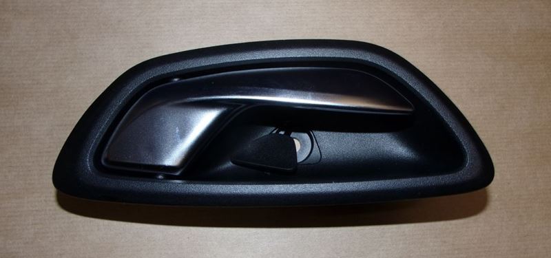 Klamka wewnętrzna Renault Megane IV prawy tył