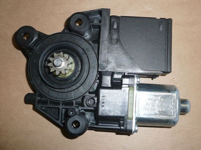 Silnik podnośnika szyby Renault Scenic III prawy tył