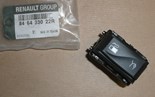 Przycisk bagażnika wlewu Renault Megane IV