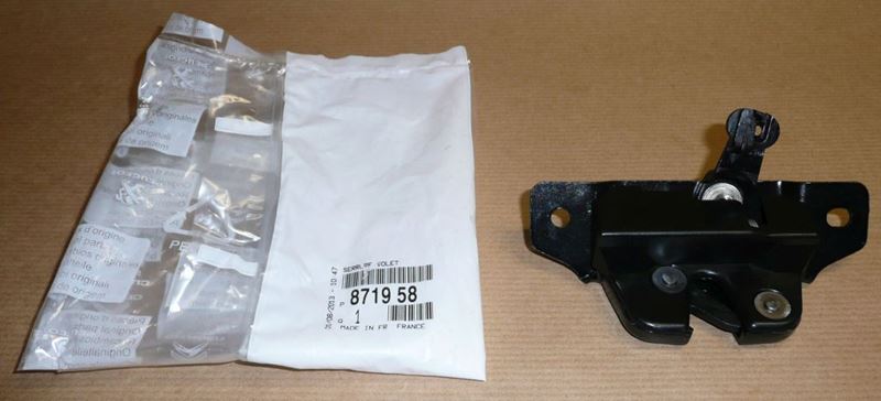 Zamek bagażnika Citroen Berlingo Peugeot 206 klapa