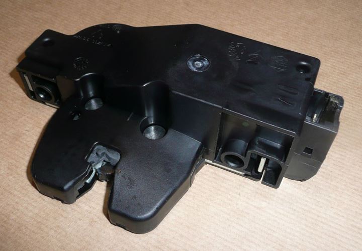 Zamek bagażnika Citroen C5 II