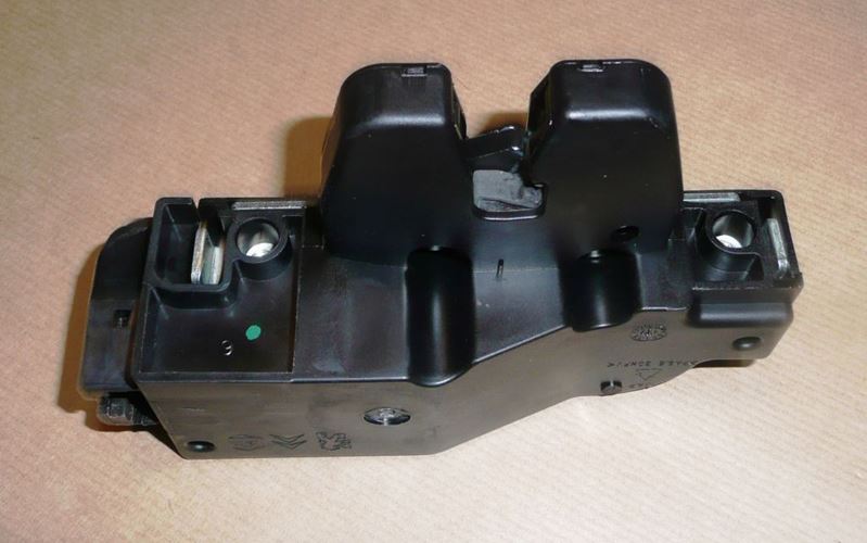 Zamek bagażnika Citroen C5 II