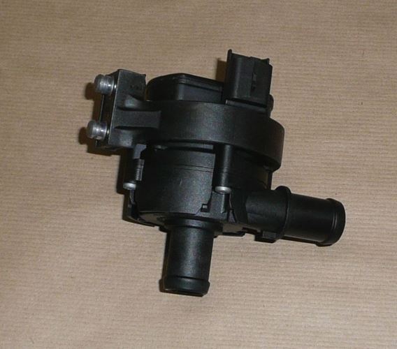 Pompa obiegu wody Renault Clio IV 1.6/2.3 Dci