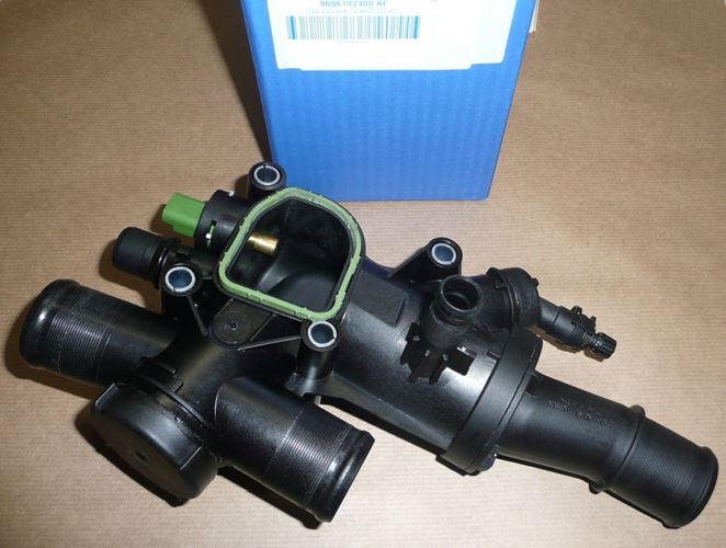 Obudowa termostatu Citroen C4 C5 C8 Jumpy III