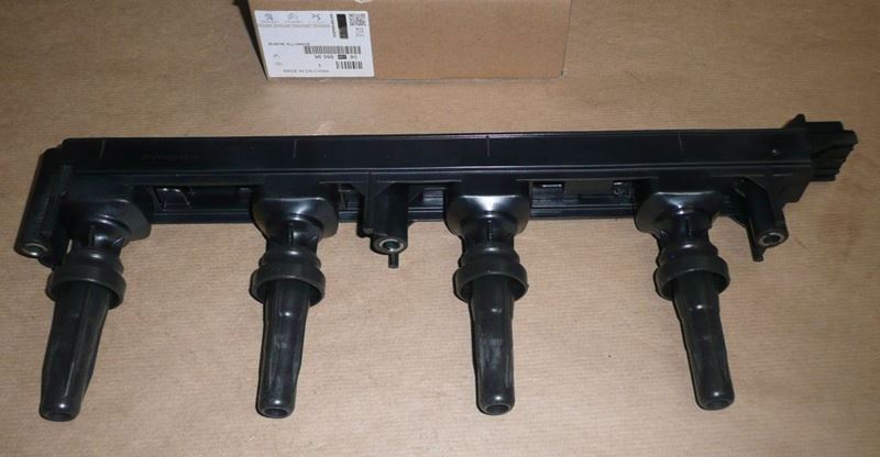 Cewka zapłonowa Citroen C4 C5 Peugeot 307 407 807 2.0 16V