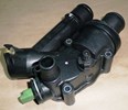 Obudowa termostatu Citroen C5 C6 Peugeot 407 2.2 Hdi