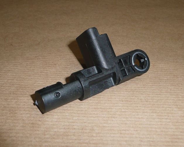 Czujnik położenia wałka rozrządu Citroen C4 C5 (X7) Peugeot 308