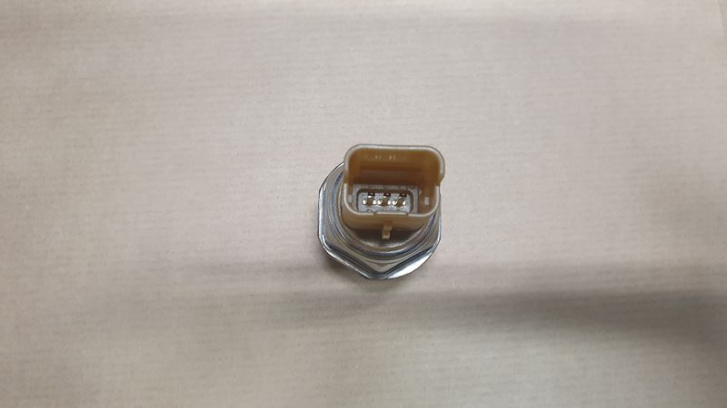 Czujnik ciśnienia paliwa Citroen C3 C4 Peugeot 206 1.6 HDI