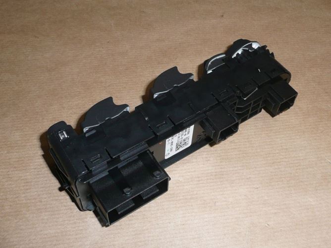 Przycisk podnoszenia i opuszczania szyb Citroen C4 Picasso II