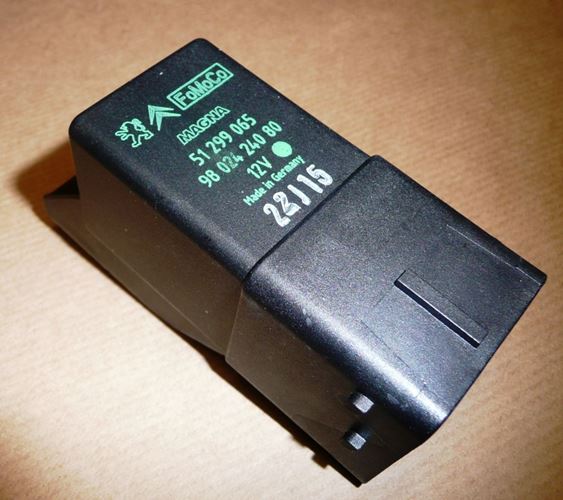 Przekaźnik świec żarowych Peugeot Citroen 1.6 Hdi