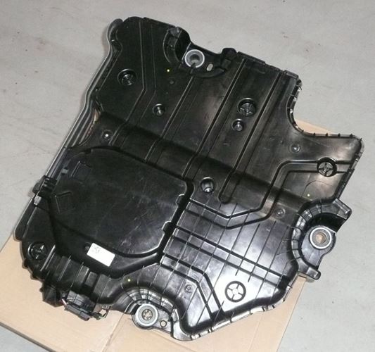 Zbiornik AdBlue Peugeot 3008 Citroen C4 II 1.6 Hdi