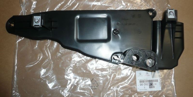 Obudowa zbiornika dodatku Fap Peugeot 208