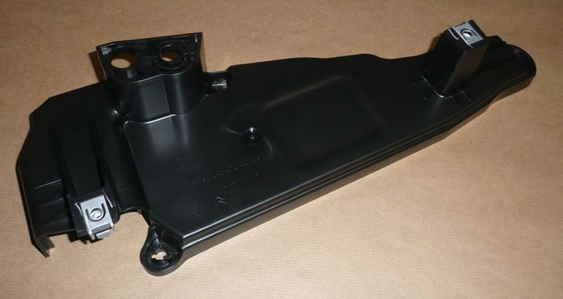 Obudowa zbiornika dodatku Fap Peugeot 208