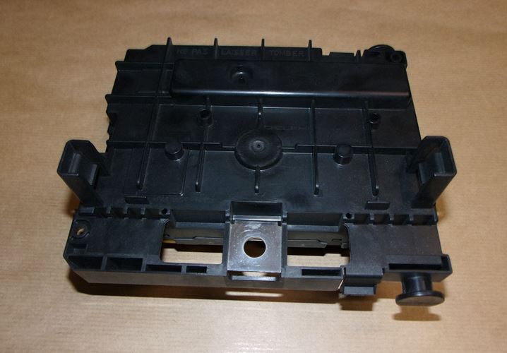 Skrzynka bezpieczników Citroen C4 Peugeot 307