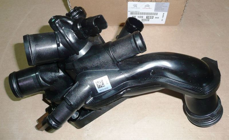Obudowa termostatu Citroen C4 DS3/4 Peugeot 207 RCZ