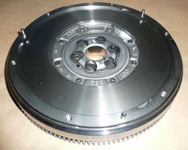 Koło dwumasowe Citroen C4 Peugeot Partner III 1.6 Hdi