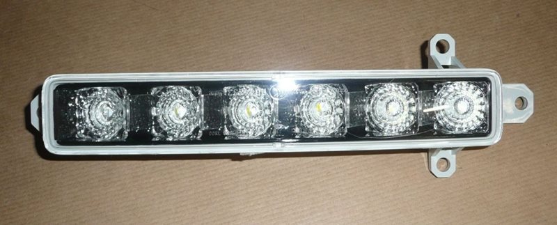 Lampa przednia LED Citroen Berlingo Peugeot 108