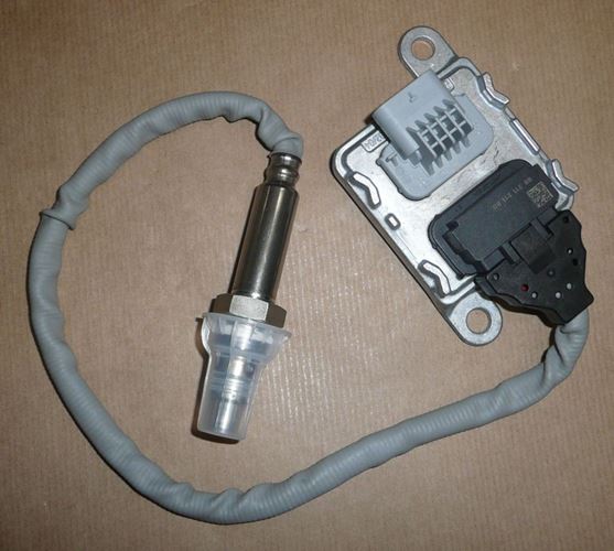 Sonda czujnik tlenku azotu NOx Citroen C5 X7 Peugeot 3008 5008 1.6 HDi