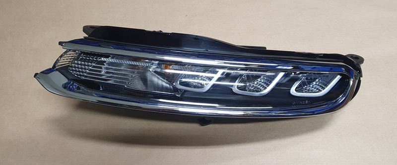 Lampa przednia LED Citroen C3 III lewa