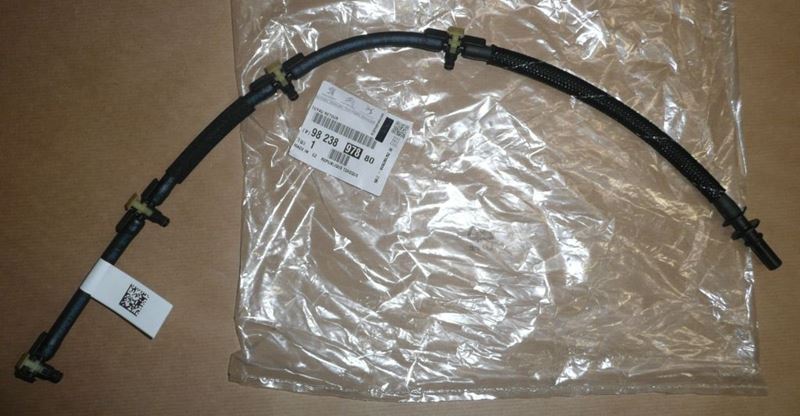 Przewód zwrotny wtrysku Peugeot 2008 208 1.6 Hdi