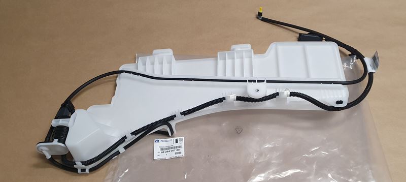 Zbiornik płynu spryskiwacza Peugeot 3008 5008