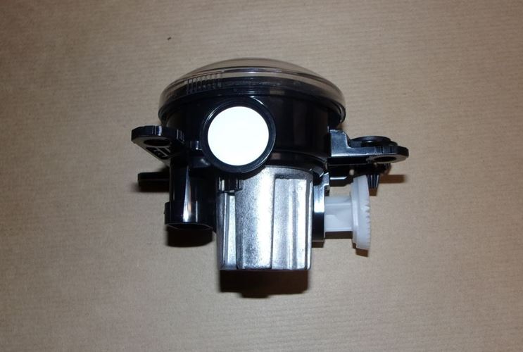 Lampa przeciwmgłowa Peugeot 2008 przód