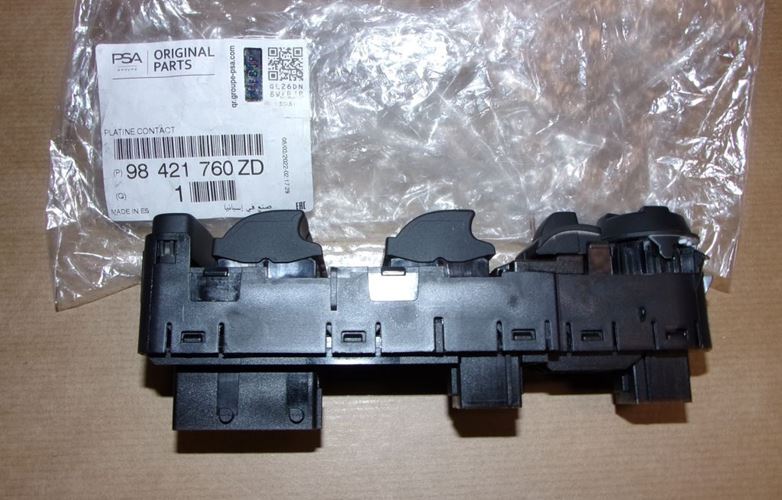 Przycisk podnoszenia i opuszczania szyb Citroen Berlingo III