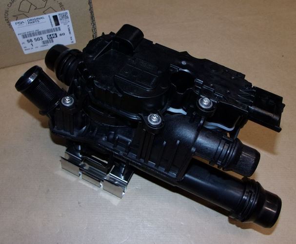 Obudowa termostatu Citroen C3 C4 Peugeot 208 301 308