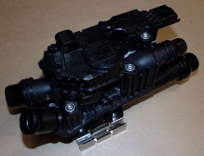 Obudowa termostatu Citroen C3 C4 Peugeot 208 301 308