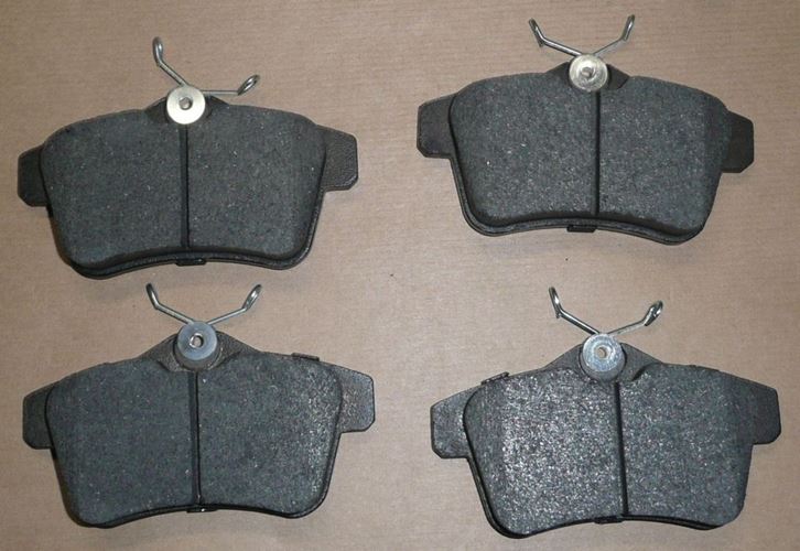 Klocki hamulcowe Citroen C4 II DS4 Peugeot 5008 tył