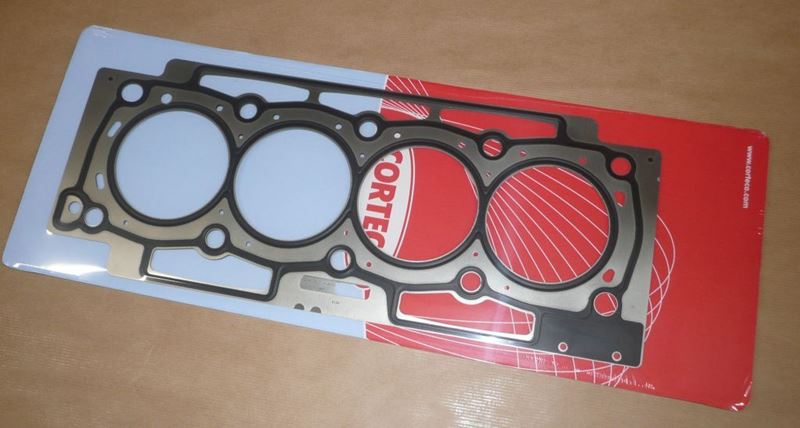 Uszczelka głowicy Citroen C4 Peugeot 307 2.0 16V