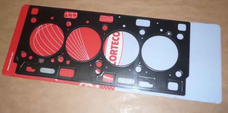 Uszczelka głowicy Renault Master II 2.5 Dci