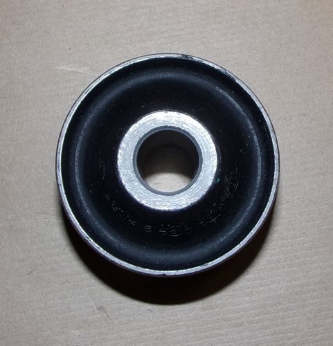 Tuleja wahacza Peugeot 206