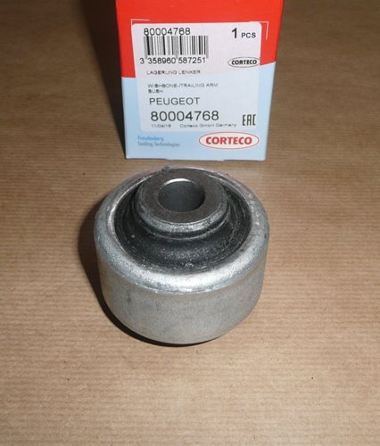 Tuleja wahacza Peugeot 206 206+