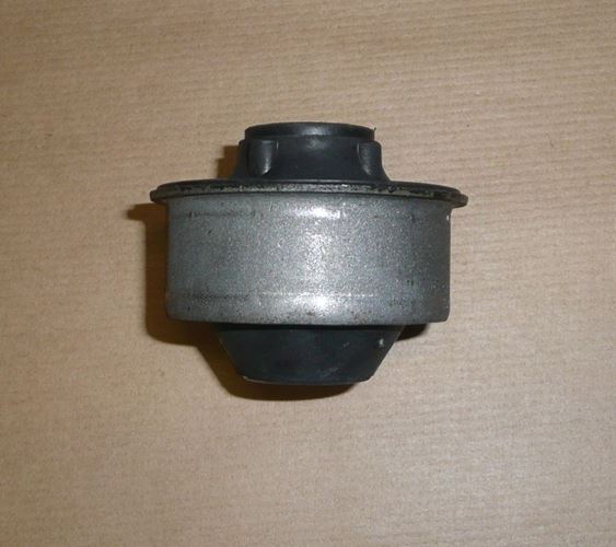 Tuleja wahacza Citroen Berlingo III Peugeot 206 307