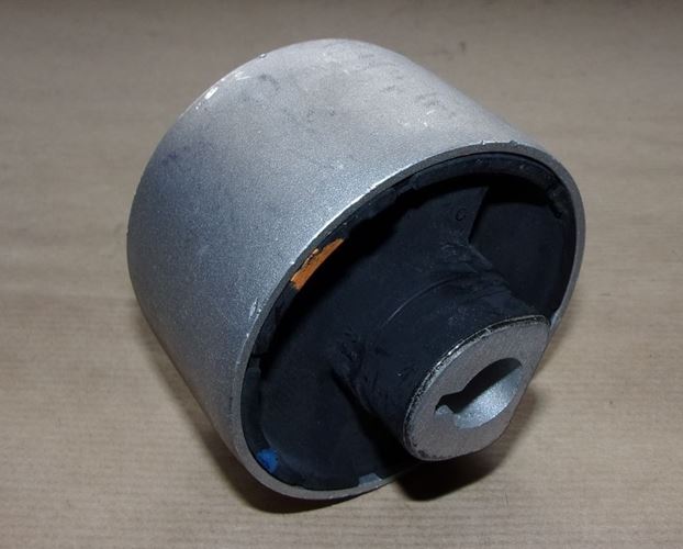 Tuleja wahacza Renault Espace V Scenic IV