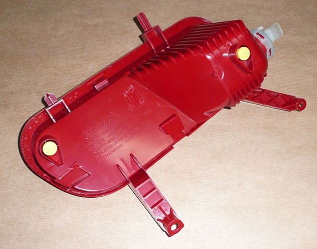 Lampa przeciwmgłowa Peugeot 5008 1.6 Hdi prawy tył