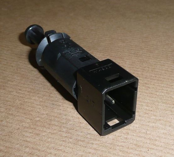 Włącznik świateł stopu Renault Clio II Megane