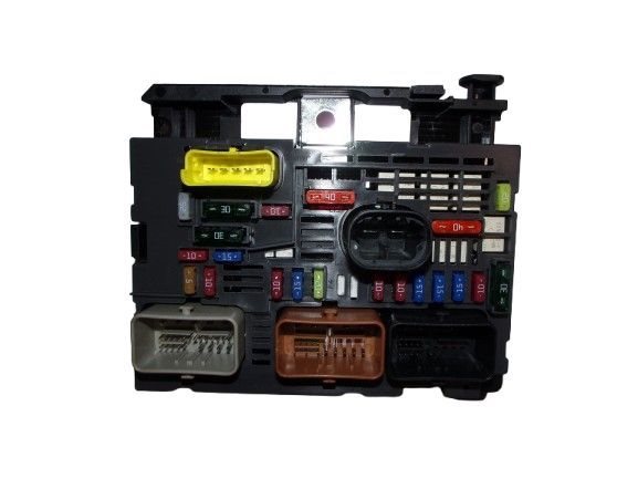 Skrzynka bezpieczników Citroen Berlingo III