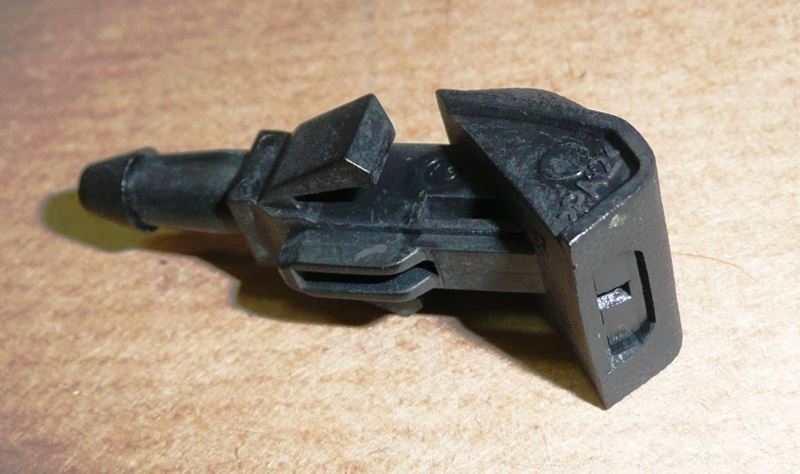 Końcówka dysza spryskiwacza Citroen C8 Peugeot 807 przód